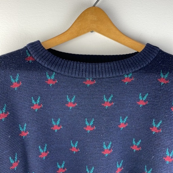Vintage IZOD 100% Wool Men Crew Sweater SZ M Blue with Red/Green Pattern - Picture 5 of 11
